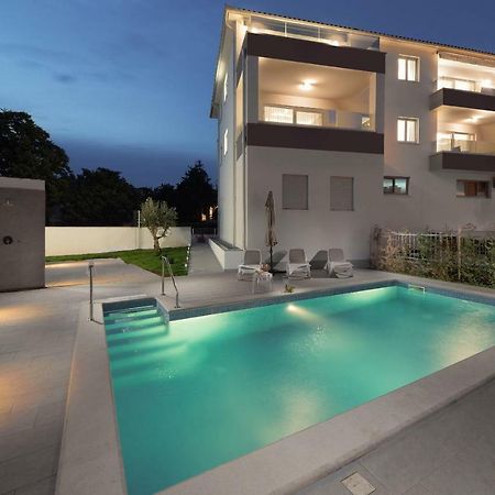 Viras Luxury Holiday Pula Exterior photo