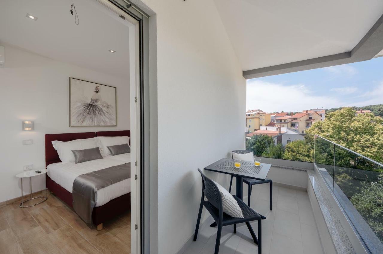 Viras Luxury Holiday Pula Exterior photo